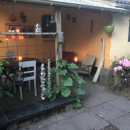 Apartament Retro Bolig - Fyldt Med Hygge! Ingen Luksus Kolind Zewnętrze zdjęcie