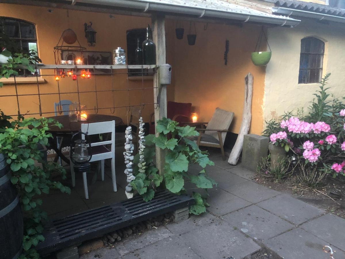 Apartament Retro Bolig - Fyldt Med Hygge! Ingen Luksus Kolind Zewnętrze zdjęcie
