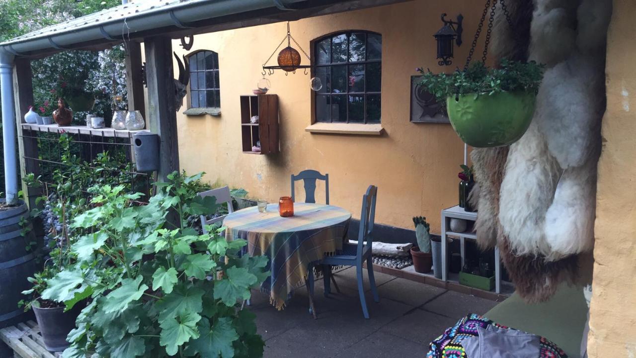 Apartament Retro Bolig - Fyldt Med Hygge! Ingen Luksus Kolind Zewnętrze zdjęcie